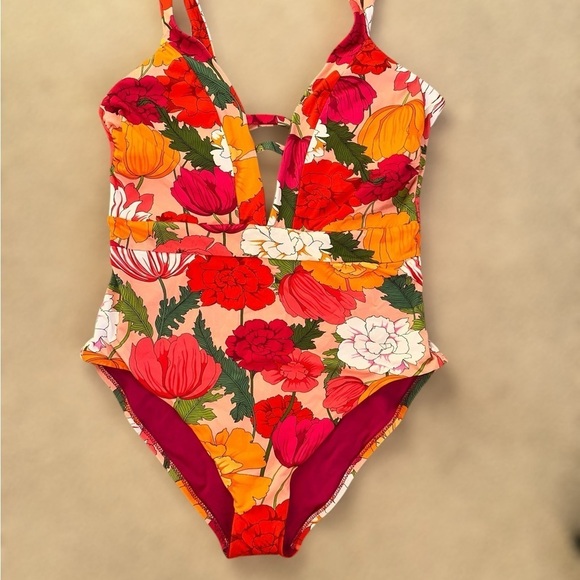 Trina Turk Sunny Bloom Floral Kimono Cover-Up and One Piece Swim Suit Set - Picture 6 of 10